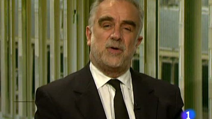  - El fiscal de la CPI: "Tenemos pruebas suficientes para perseguir a Gadafi"