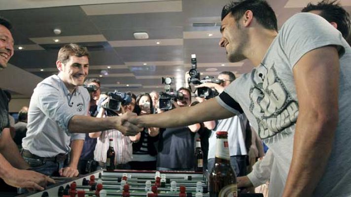 Telediario 1 - Gol y futbolín madridista