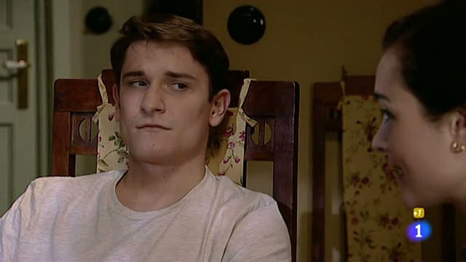 Amar - Miguel no está seguro de su boda con Fina