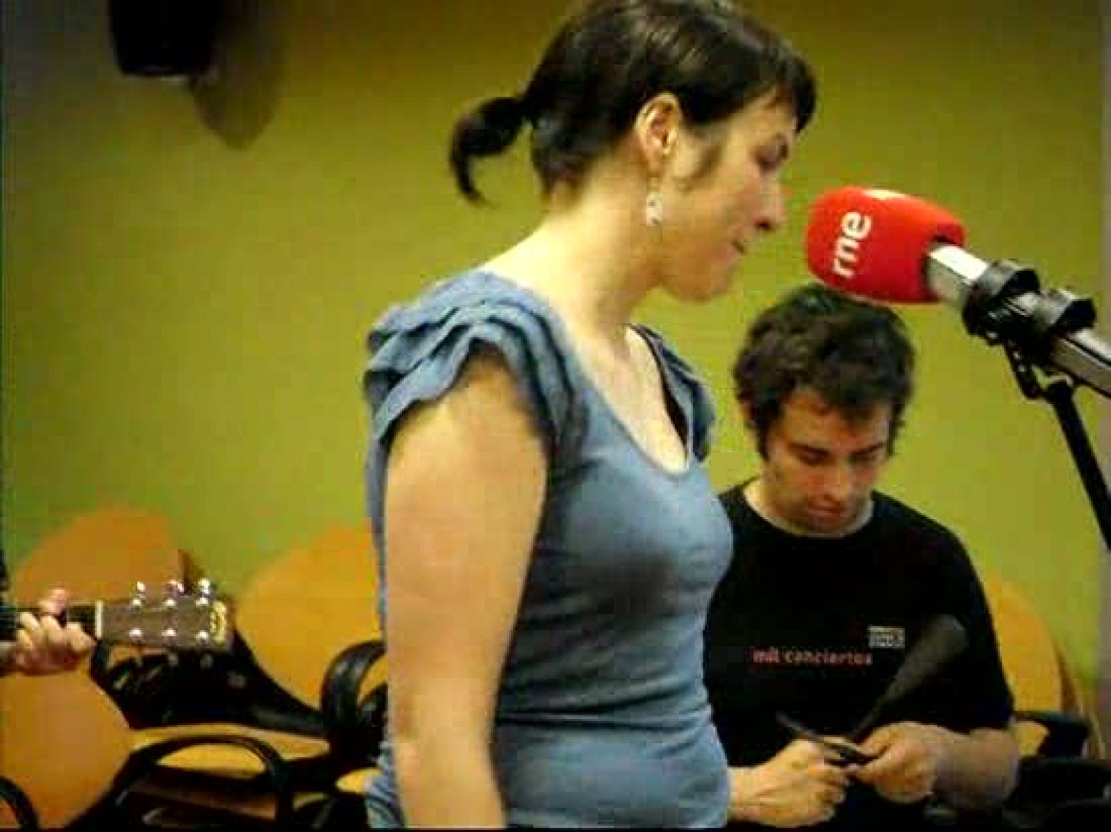 Anna Roig i l'ombre de Ton Chien - Músiques clandestines | Ver