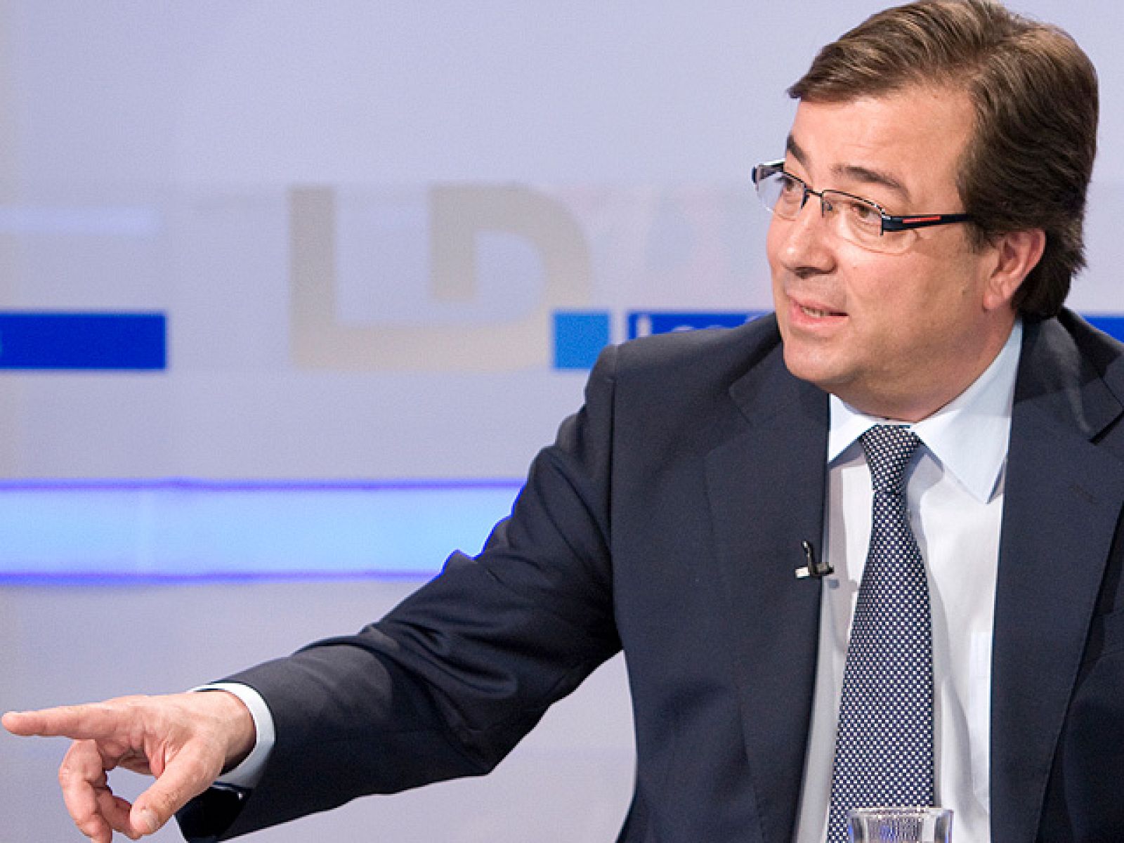 Fernández Vara: "Aunque el PP no ha querido, al final hemos hablado de autonomías" | Ver