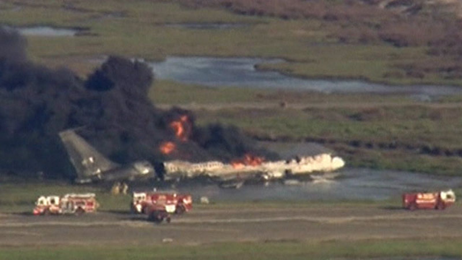 Un avión de transporte de combustible se estrella en California