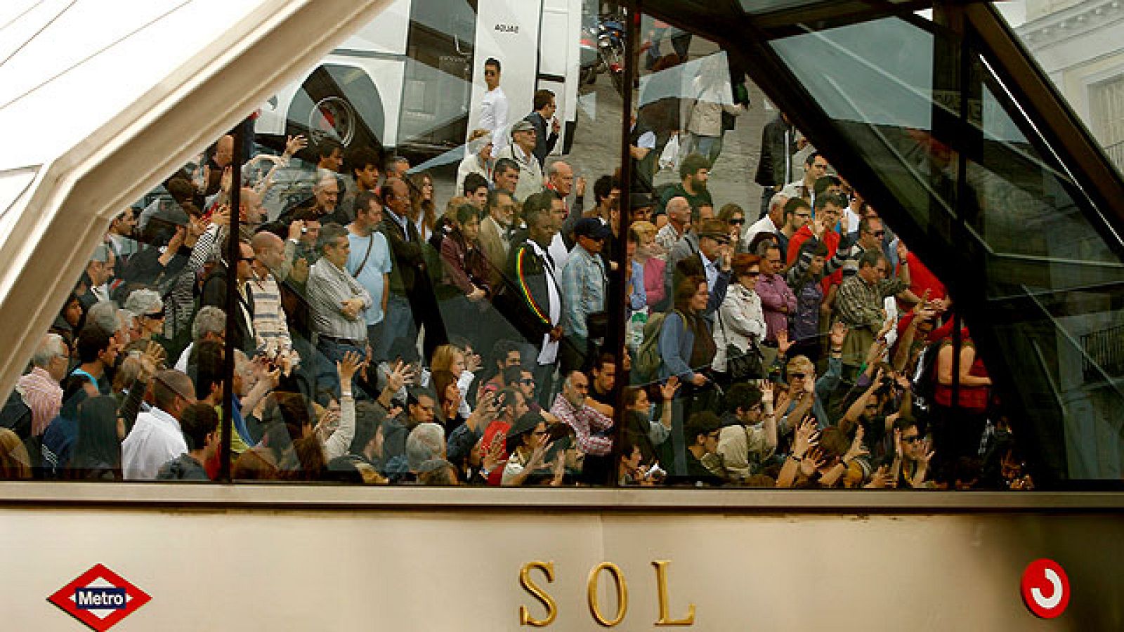 Telediario 2 en cuatro minutos 19/05/2011