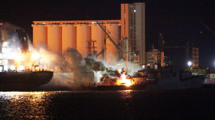  - La OTAN hunde ocho barcos libios