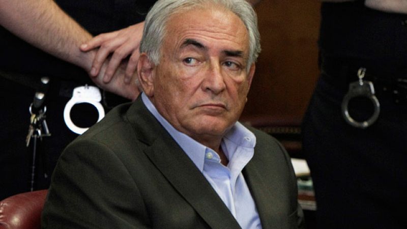 Telediario Fin de Semana en cuatro minutos -21/05/2011 | Ver