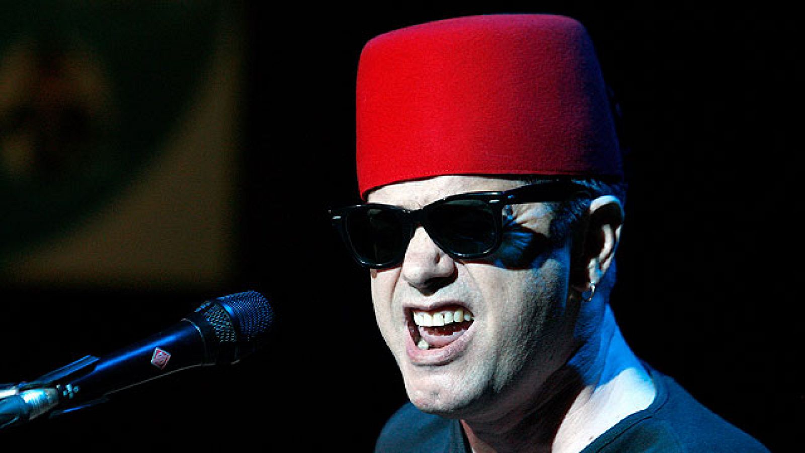 Santiago Auserón presenta su nuevo disco "Río Negro"