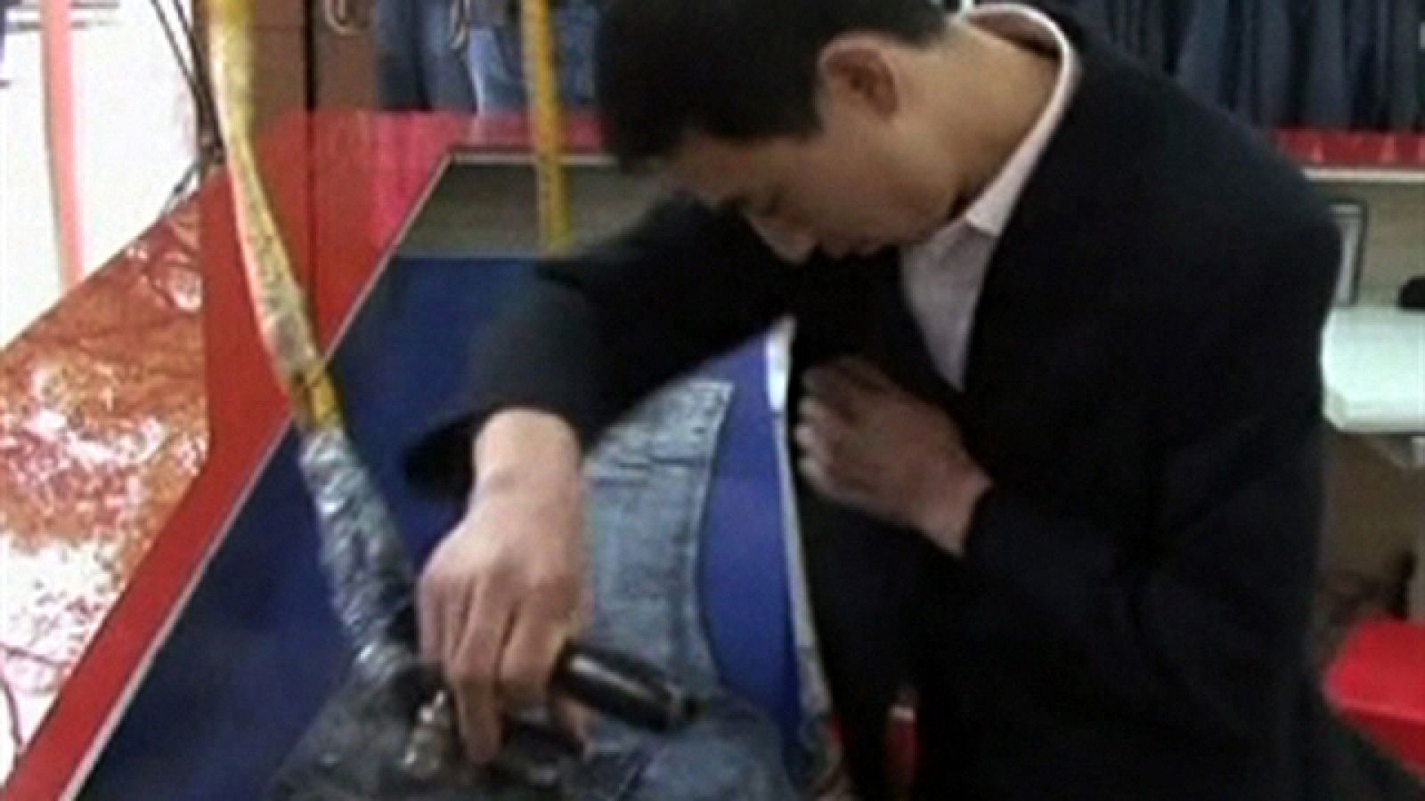 On Off: Planchador con mucho ritmo - On Off | Ver