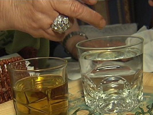 España Directo - Se limipia el mal de ojo