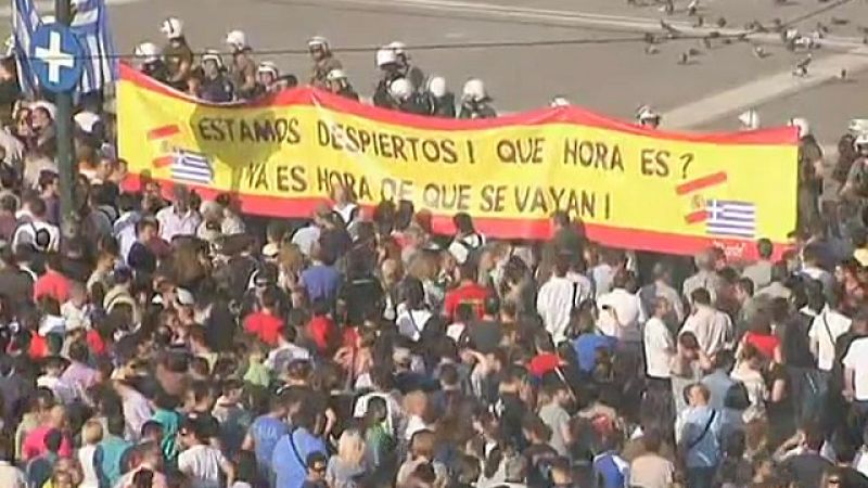 Los "indignados" griegos toman la plaza Sintagma