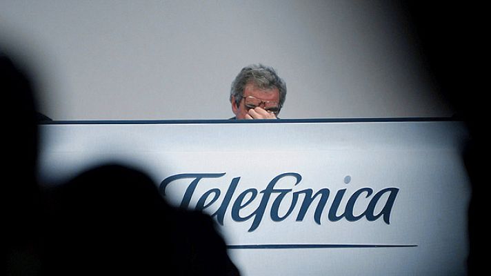 Telediario 1 - ¿Quién paga el ERE de Telefónica?