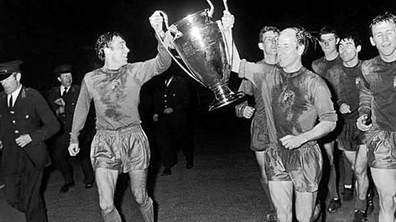 La historia del Manchester United está repleta de grandes momentos, grandes triunfos que jalonan la vida de uno de los equipos más grandes de Europa, que busca ampliar su ya extenso palmarés con su cuarta Copa de Europa.