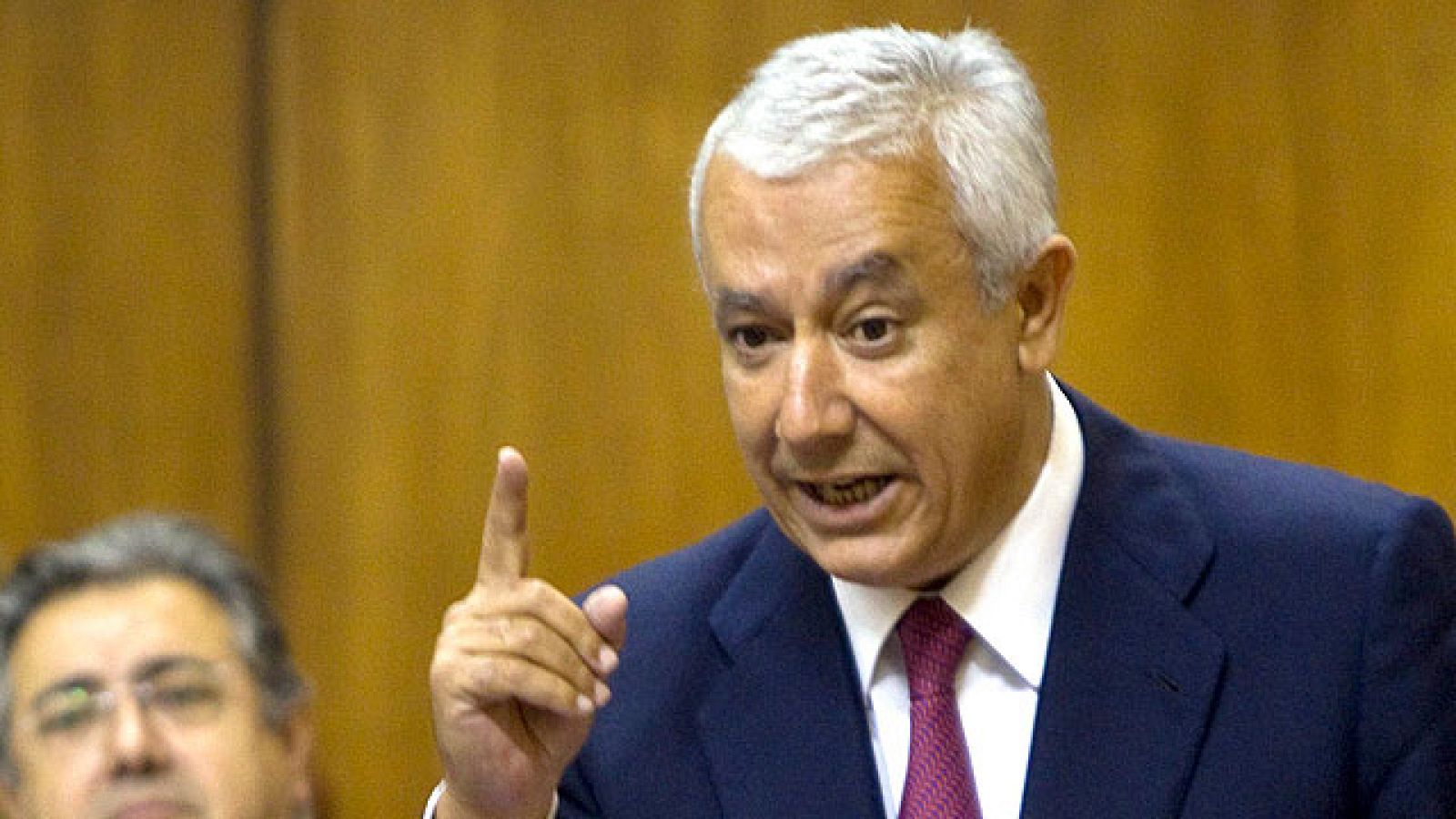 Javier Arenas asegura que la decisión de Rubalcaba no representa un cambio