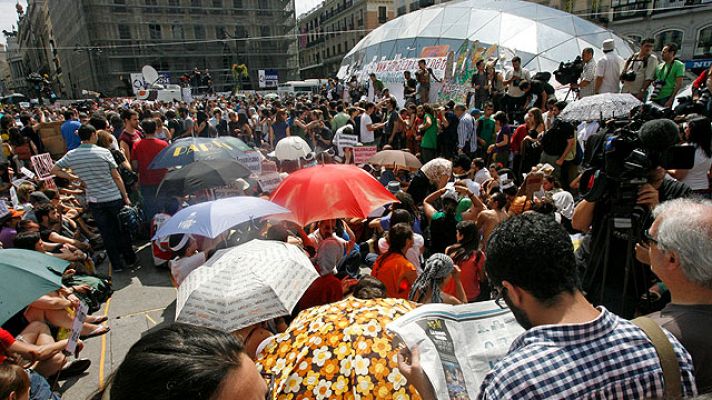 Telediario 1 - ¿Desalojar la Puerta del Sol?