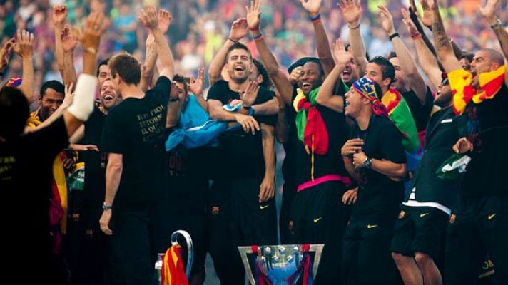 Telediario 1 - El Barça vuelve con la 'Champions'