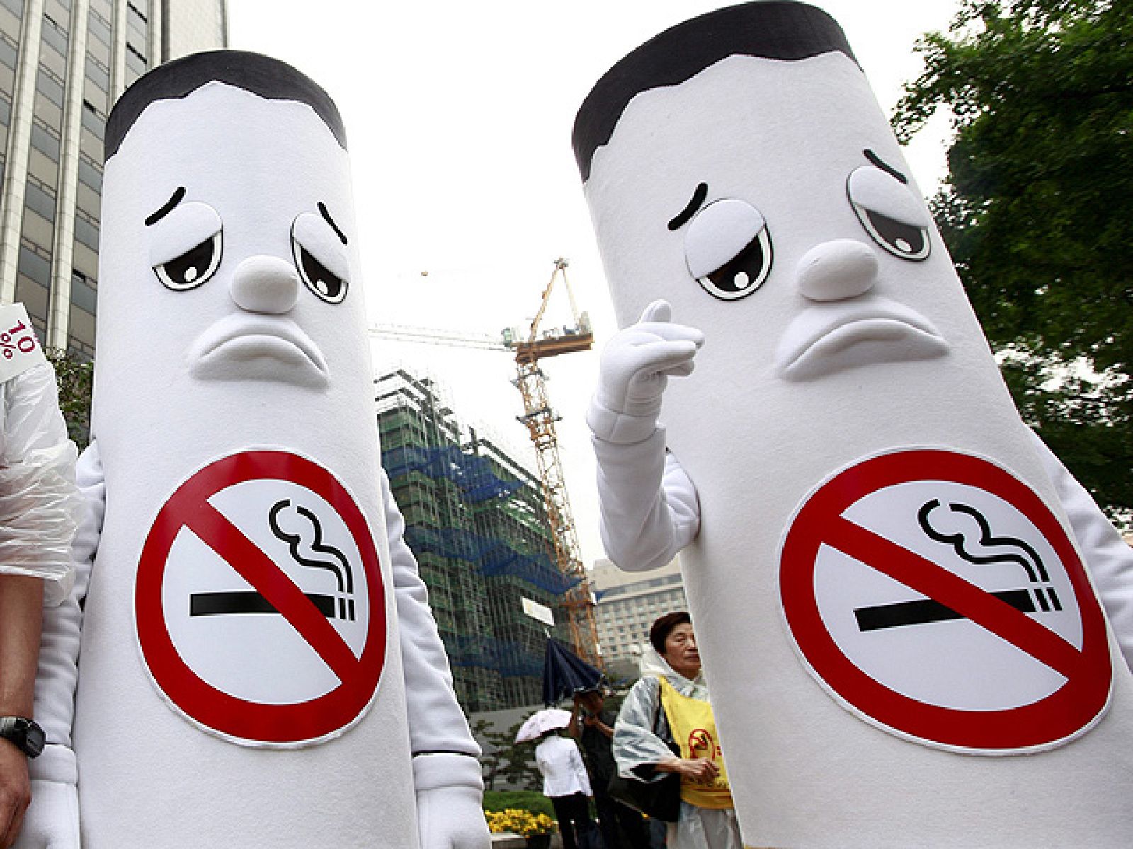 55.000 personas al año en España mueren por el tabaco - Informativo 24h | Ver