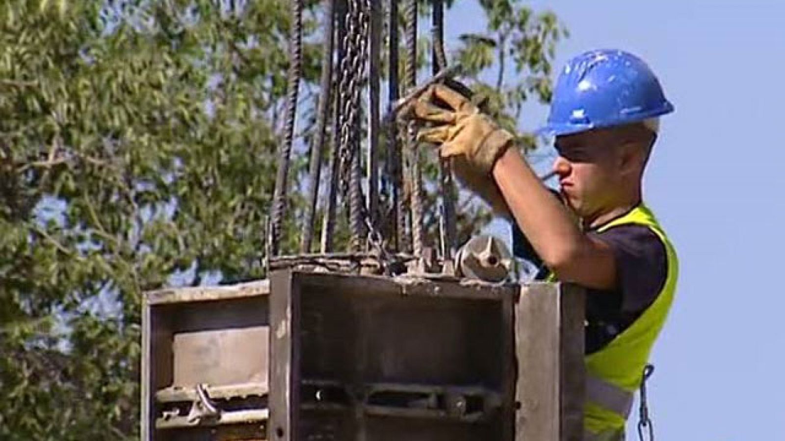 El ministro de Trabajo, Valeriano Gómez, considera que la postura de la CEOE hará "difícil" que pueda producirse un acuerdo este miércoles en materia de negociación colectiva. Se trata de uno de los últimos encuentros antes de que concluya el plazo