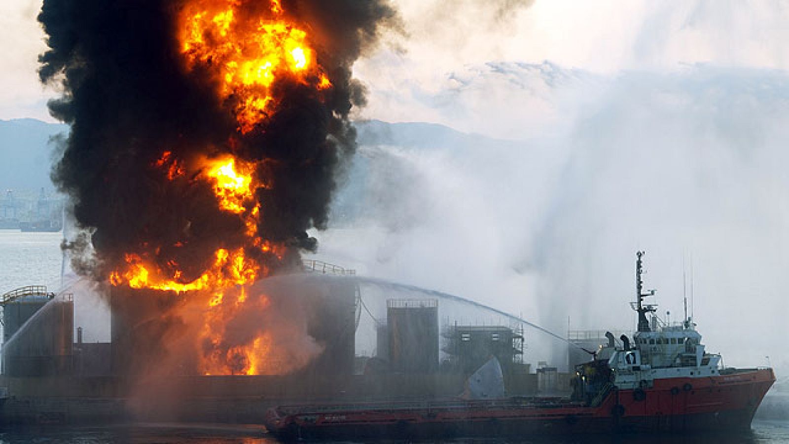 Telediario Matinal en cuatro minutos - 01/06/11 | Ver