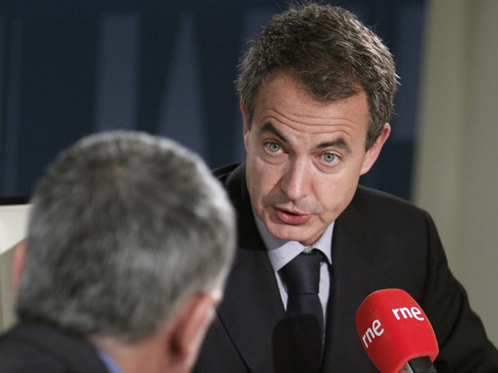 Zapatero: "Agotaré la legislatura y Rubalcaba es candidato natural"