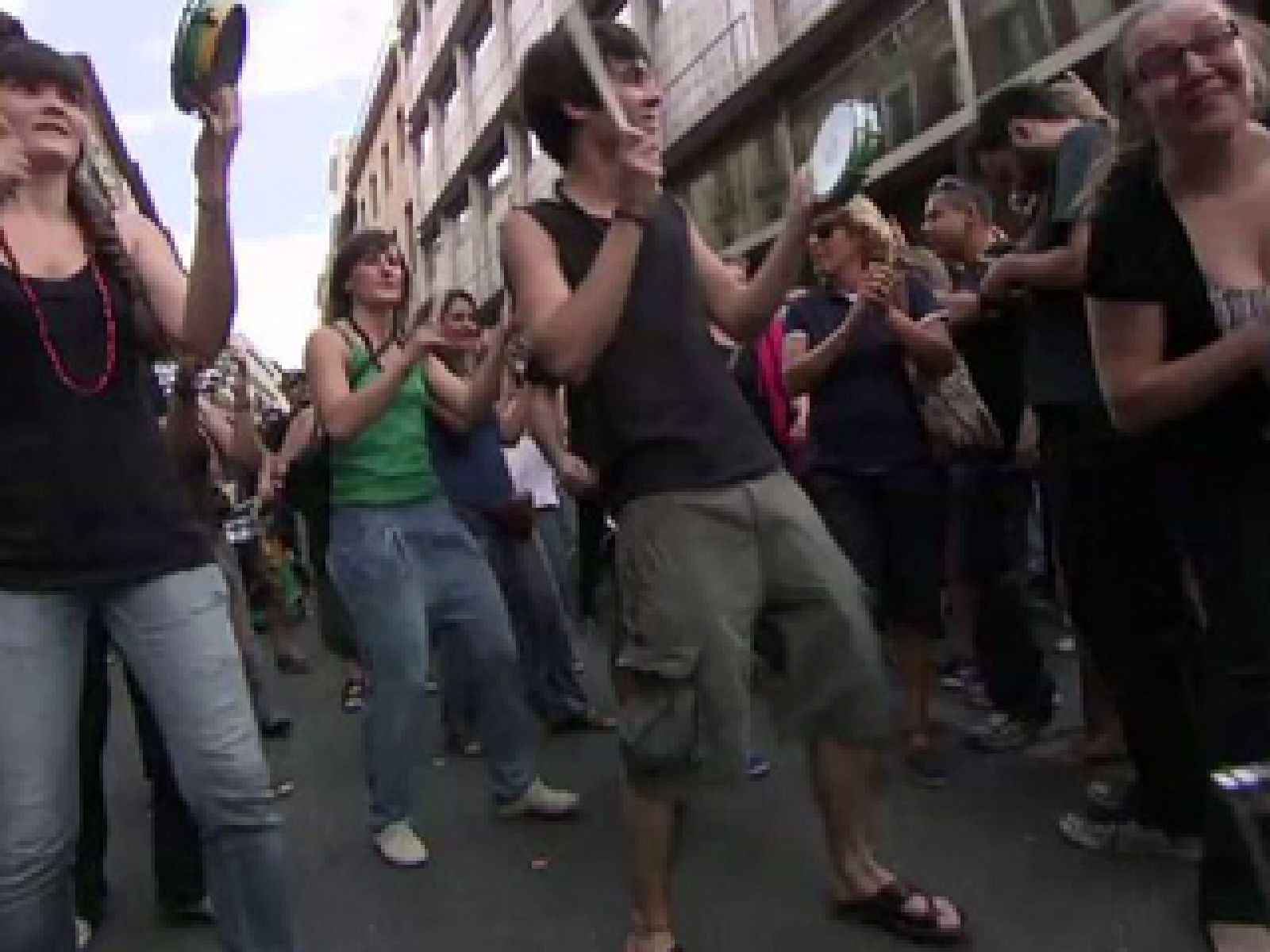 Reflexión a ritmo de batucada - Crónicas | Ver