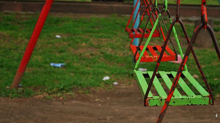 Informe Semanal - "Aislada por el miedo" (1990)