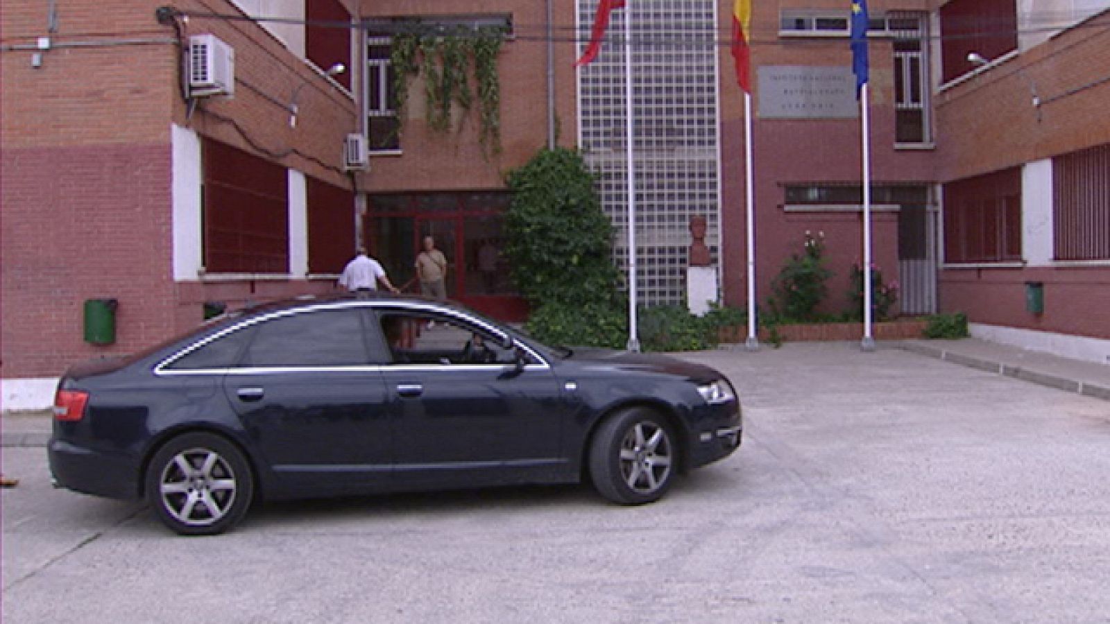 El número de coches oficiales se reducirá aproximadamente a la mitad en el ayuntamiento de Madrid