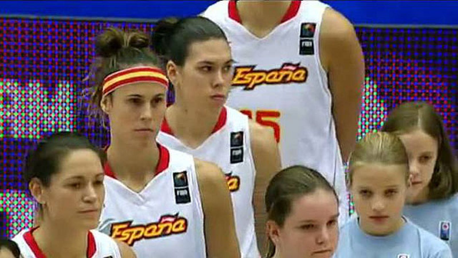 Polémica en el balonces femenino por un cambio en sus uniformes