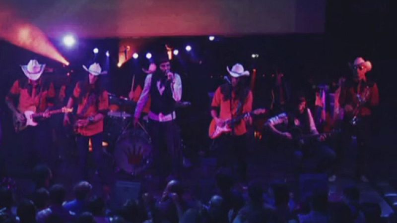 Arizona Baby y Los Coronas - Secret Agent Man / Surrender