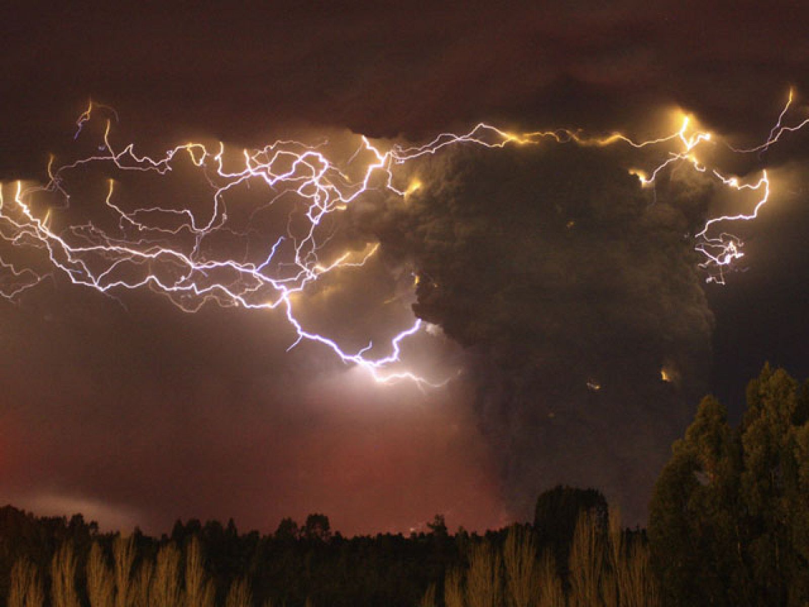 Telediario 2 en cuatro minutos - 07/06/11