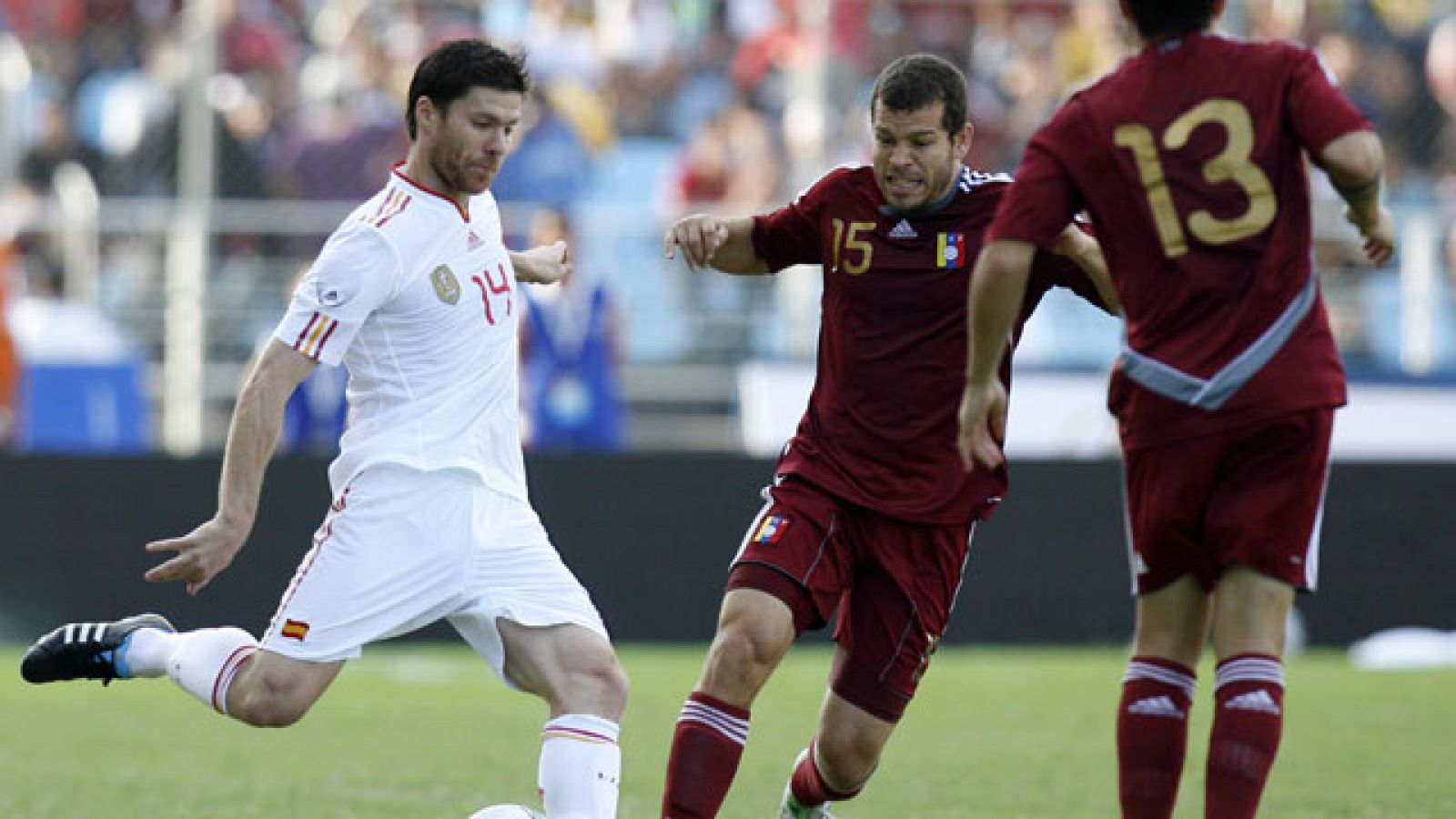 Xabi Alonso marca el tercero (0-3) | Ver