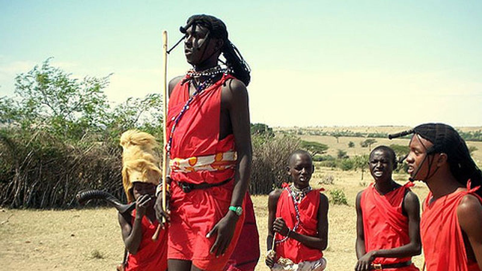 Españoles en el mundo - Kenia - Tomas falsas