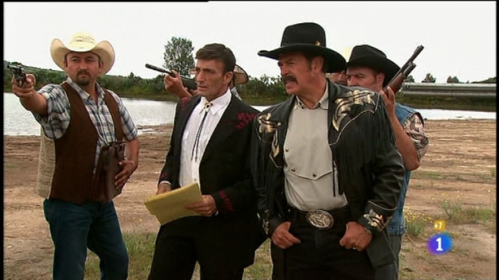 Soy tu dueña - Capítulo 78 - Crisanta entregará al síndico las pruebas que demuestran que Rosendo mató a Nazario - Ver ahora