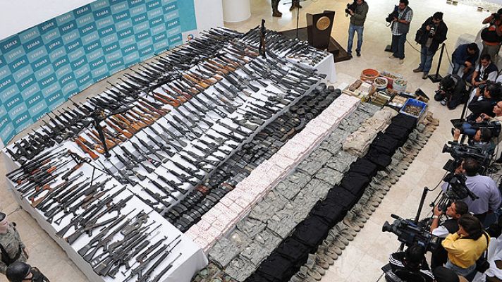 Telediario 1 - Narcotráfico en México