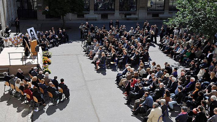 Telediario 1 - Semprún ha sido enterrado