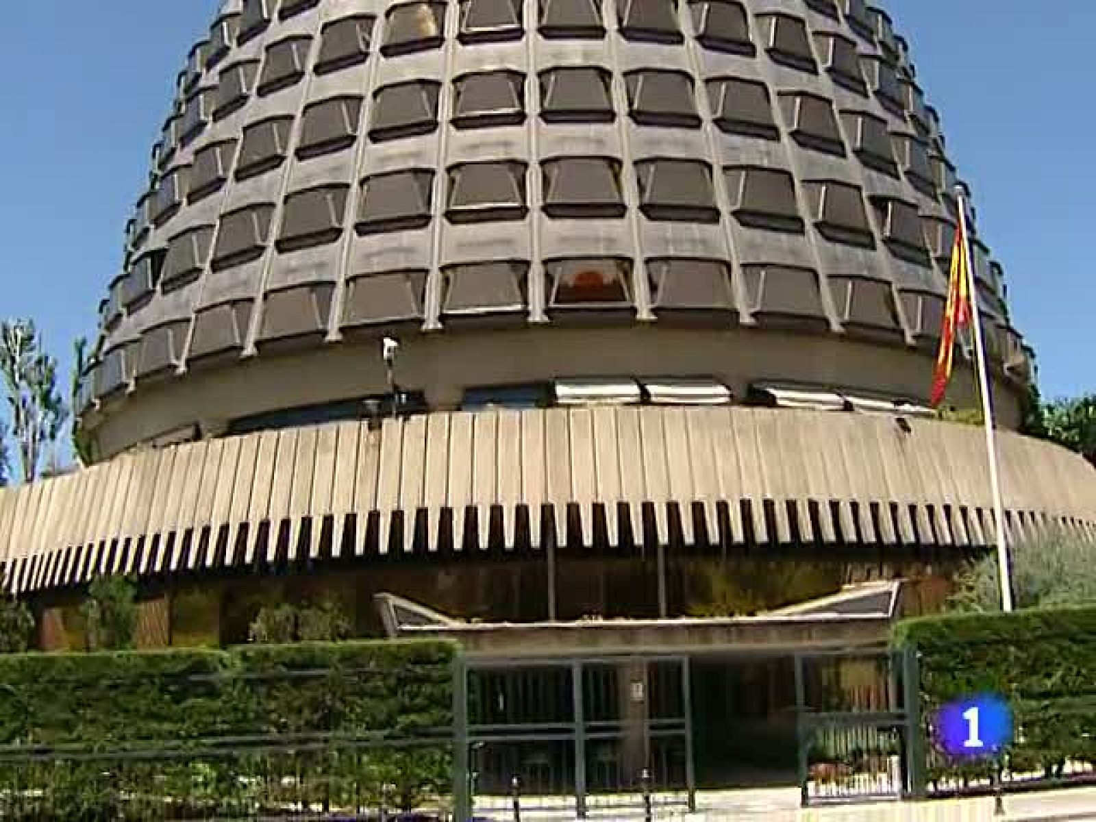 Por primera vez en su historia tres magistrados del Tribunal Constitucional han renunciado a sus cargos