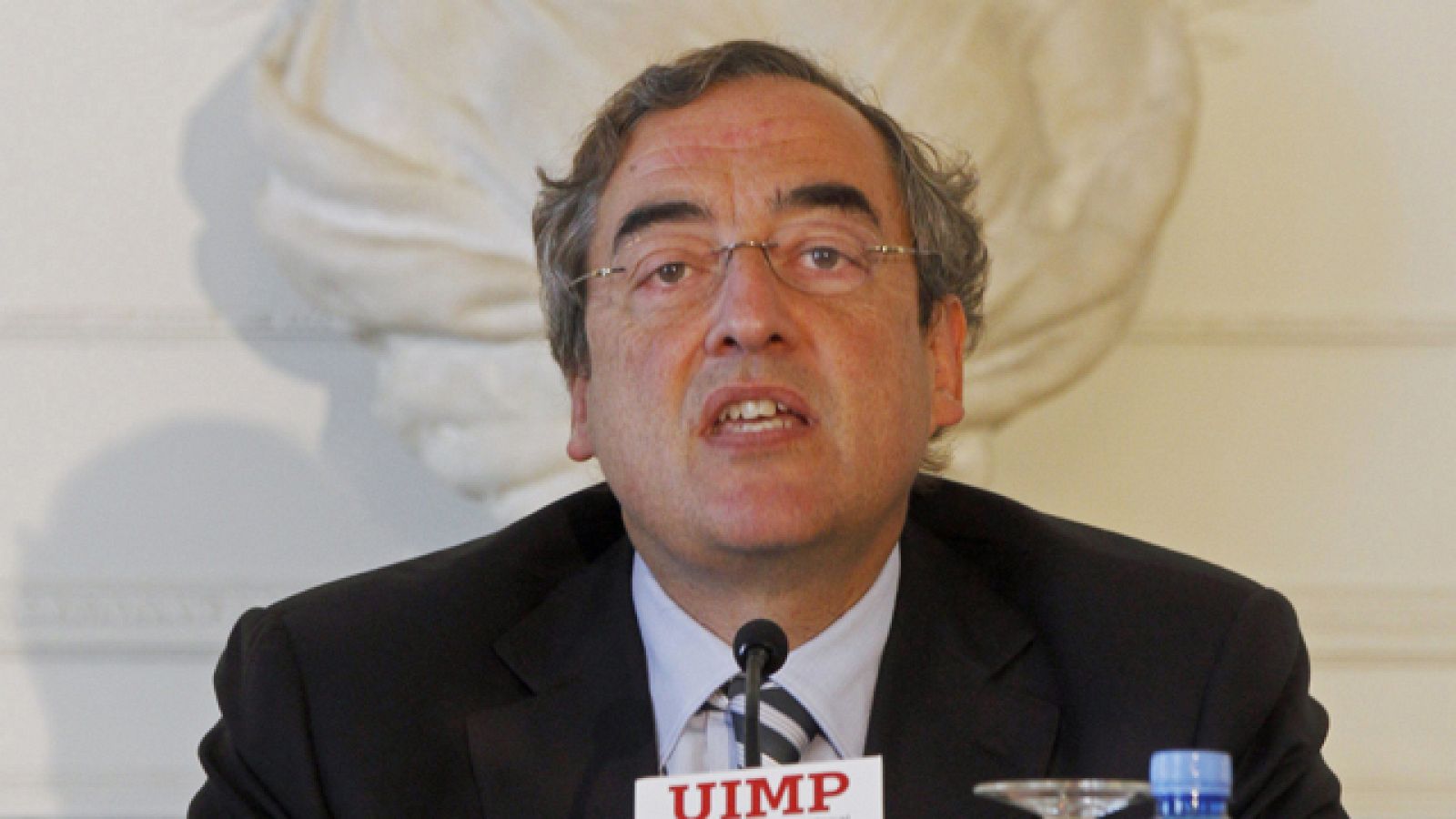 Rosell insiste en ligar subida salarial con productividad y otras variables, no con IPC