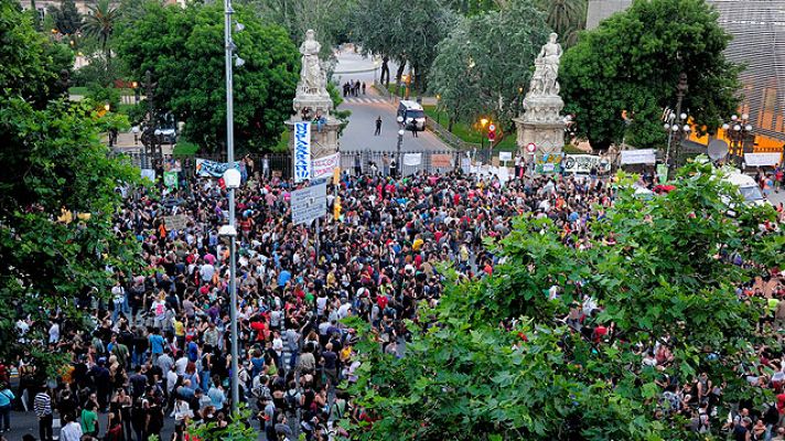 Telediario 1 - Telediario Matinal en 4' - 15/06/11