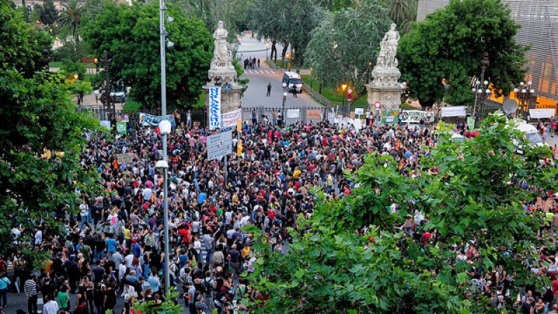 Telediario Matinal en cuatro minutos - 15/06/11 | Ver