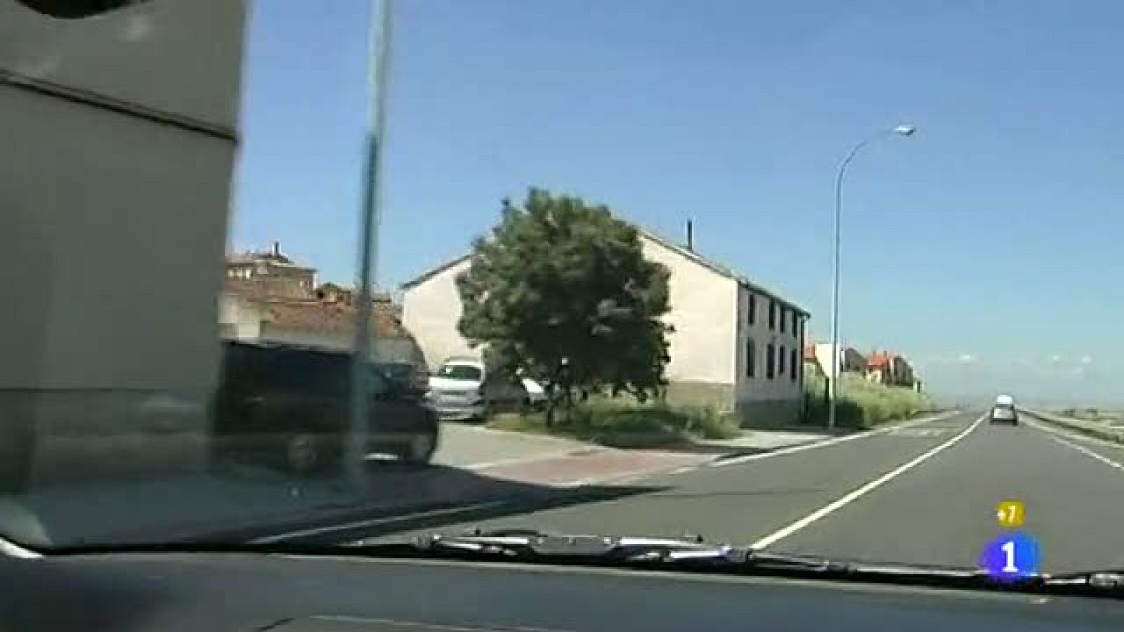 Comando  Actualidad - Todo en un día - Cordero y cochinillo en Torrecaballeros - Comando Actualidad | Ver