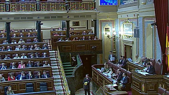 Telediario 1 - Firmas contra la reforma