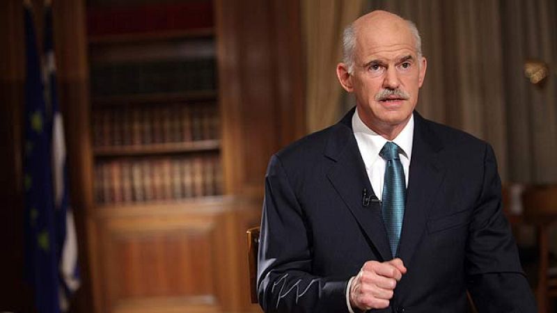 Grecia tendrá esta mañana nuevo gobierno después de la intensa sesión parlamentaria de ayer.