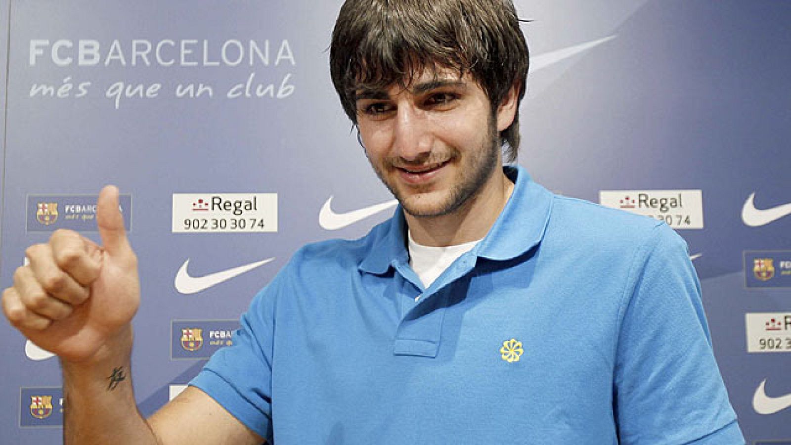 El internacional español Ricky Rubio ha confirmado su fichaje por los Timberwolves de Minnesota, certificando su salto a la NBA, después de dos temporadas en el Regal Barça, del que se ha despedido agradeciendo el trato recibido.