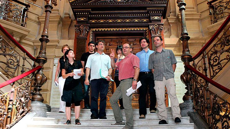 Concejales amenazados por ETA en Andoain se niegan a entrar al ayuntamiento sin escolta como ha ordenado Bildu