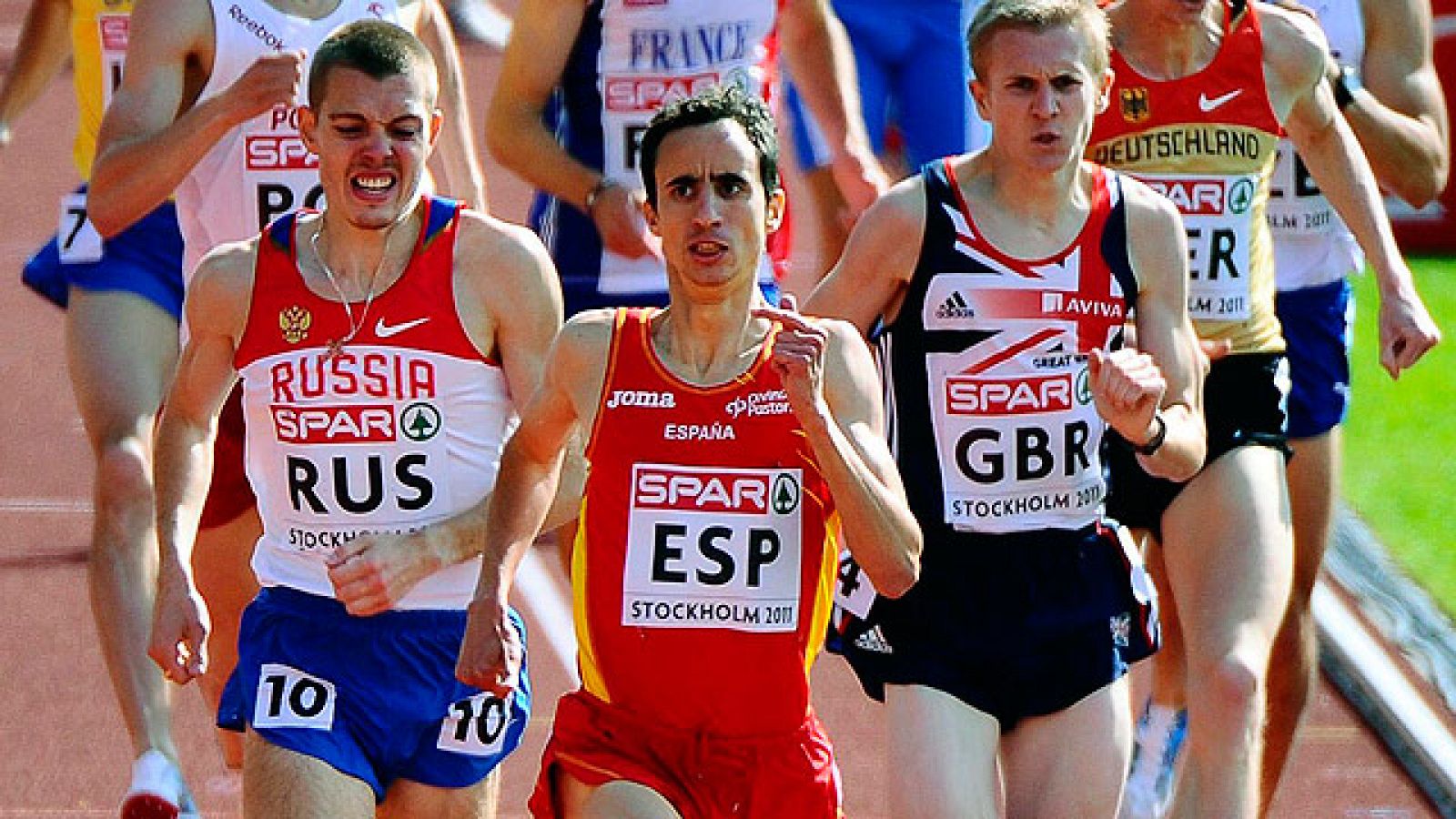 Las victorias de Olmedo en 1.500 y España en 5.000 han propiciado un excelente arranque del equipo español en el Europeo de Naciones de atletismo.