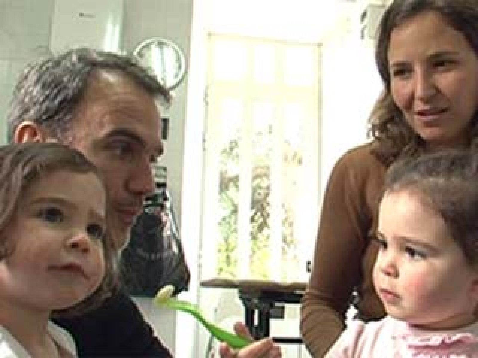 En familia - Como dos gotas de agua- Avance