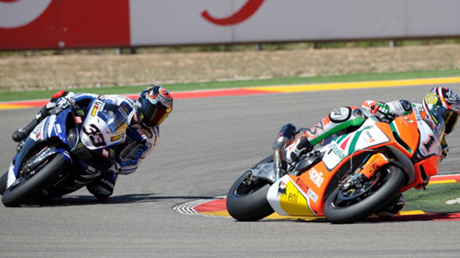 Biaggi y Melandri vencen en Motorland | Ver