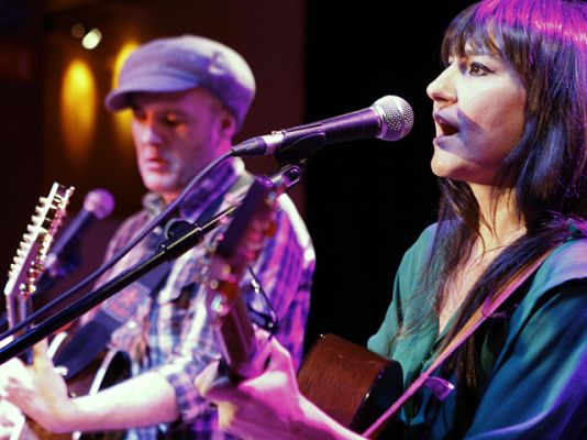 Telediario 1 - Amaral presenta su nuevo trabajo