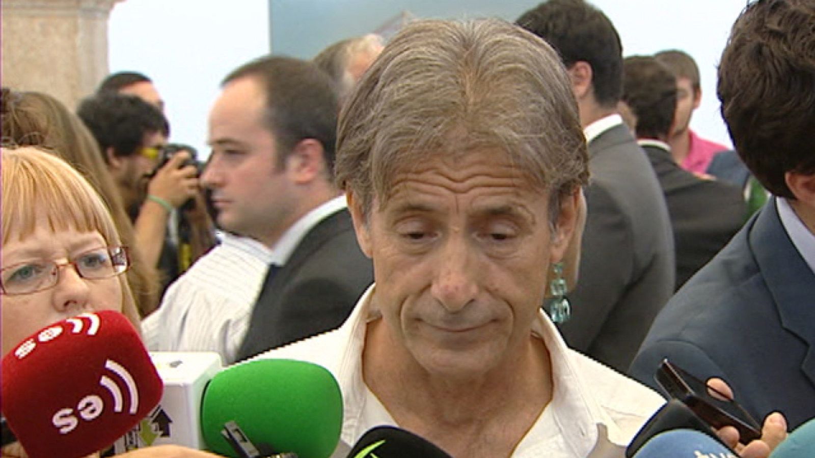 El PP ha dado sus votos a IU para que tenga un representante en la mesa del parlamento extremeño