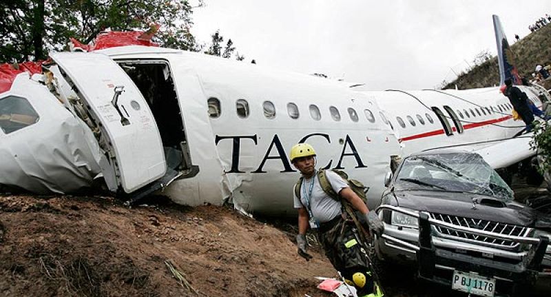 Cuatro españoles, en el avión que se estrelló en Honduras
