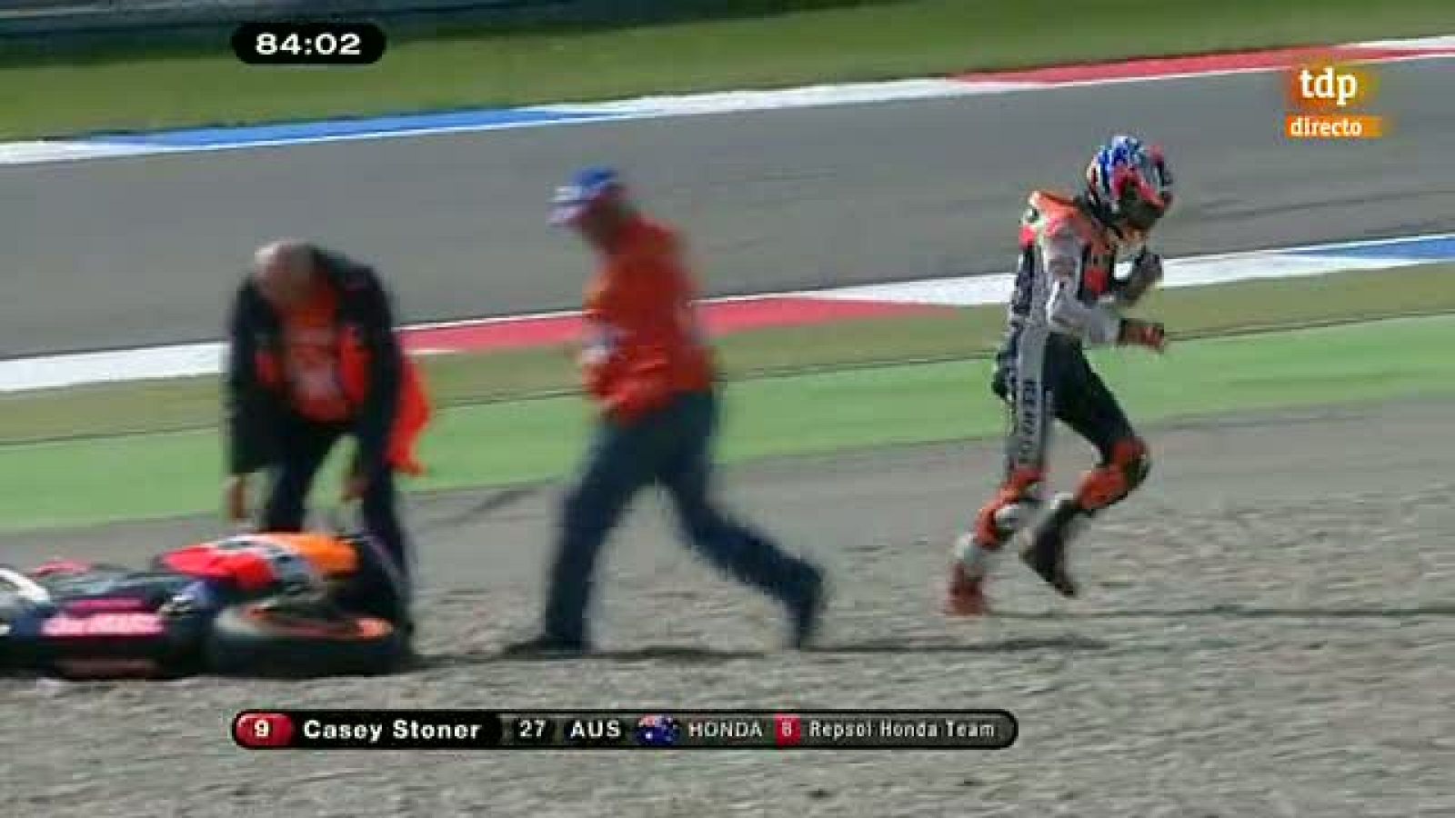 El trío de Honda, al suelo | Ver