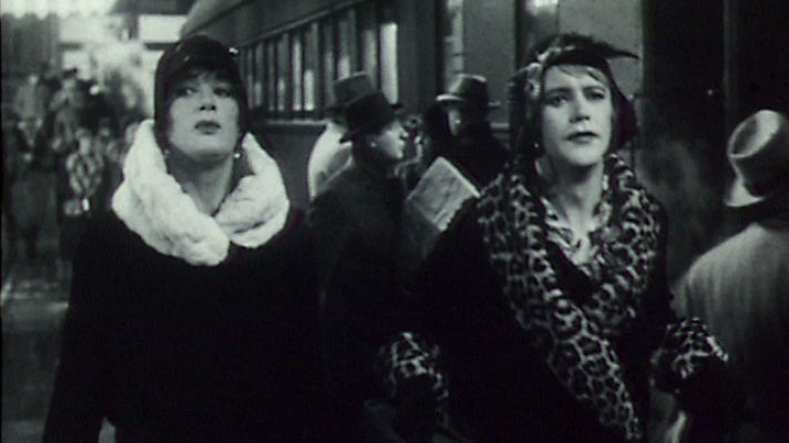 Telediario 1 - La comedia no se agota